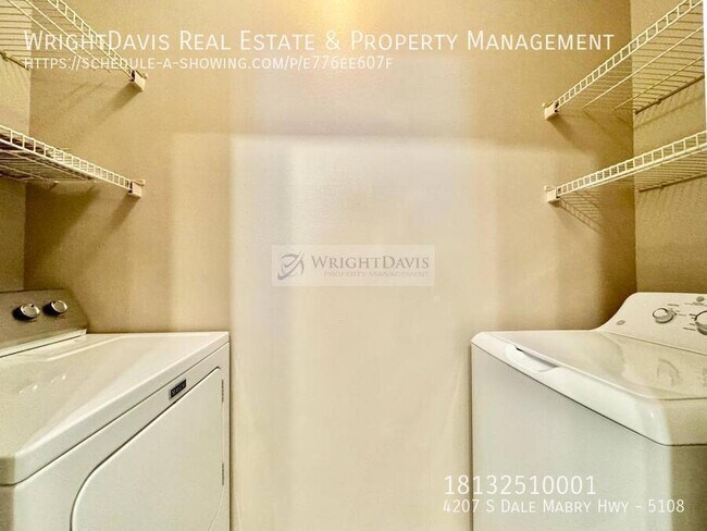 Building Photo - 4207 S Dale Mabry Hwy