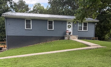 Building Photo - 726 Lafayette Rd