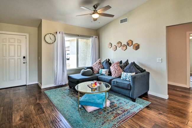 Building Photo - 17649 N 42nd Ln