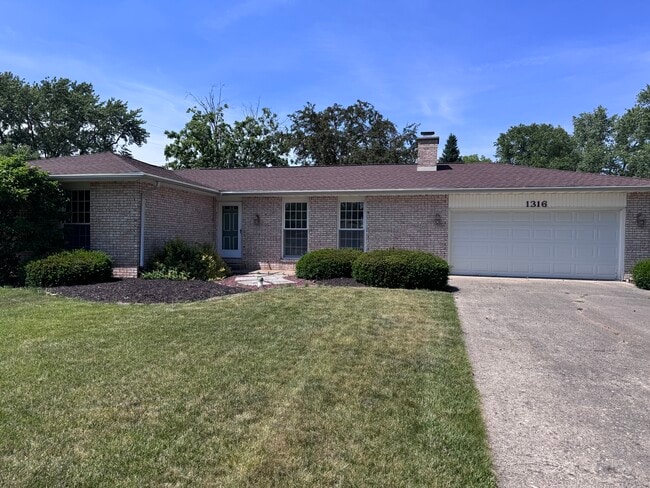 Building Photo - 1316 Oriole Dr