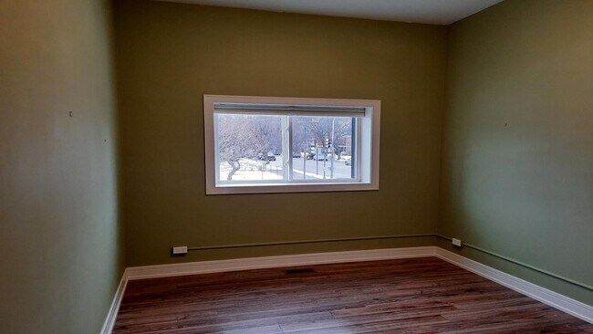 Building Photo - Elevate Your Lifestyle, Stunning 3-Bedroom Loft in Evanston