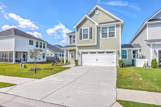 Building Photo - 132 McClellan Way