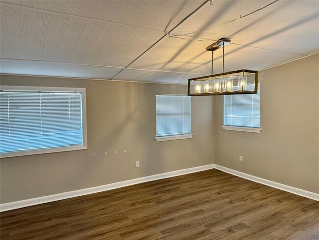 Building Photo - 8112 Willet Trail