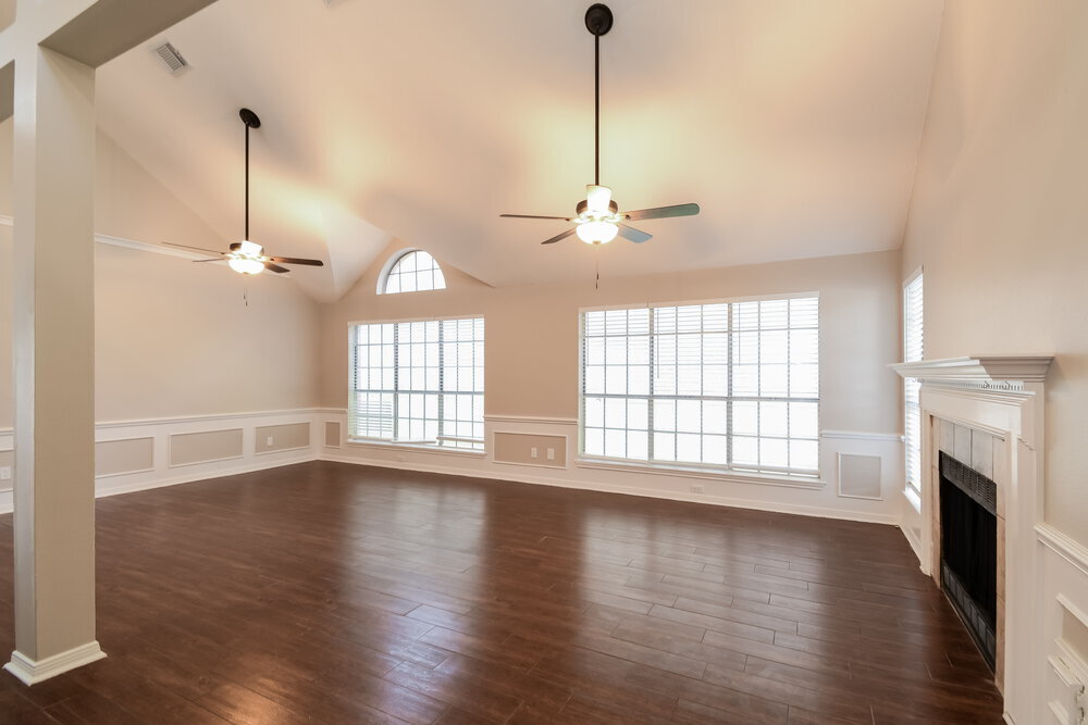 Building Photo - 4765 Oakmont Ct