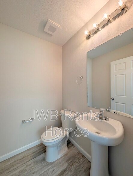 Building Photo - 8205 Galveston Ave