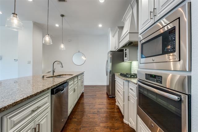 Building Photo - 3110 Pavonia Dr