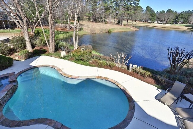 Building Photo - 7610 Wentworth Dr