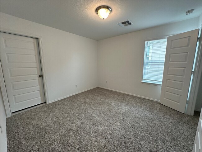 Building Photo - 25628 Microstar Wy