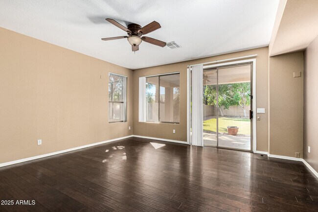 Building Photo - 1715 W Morelos St