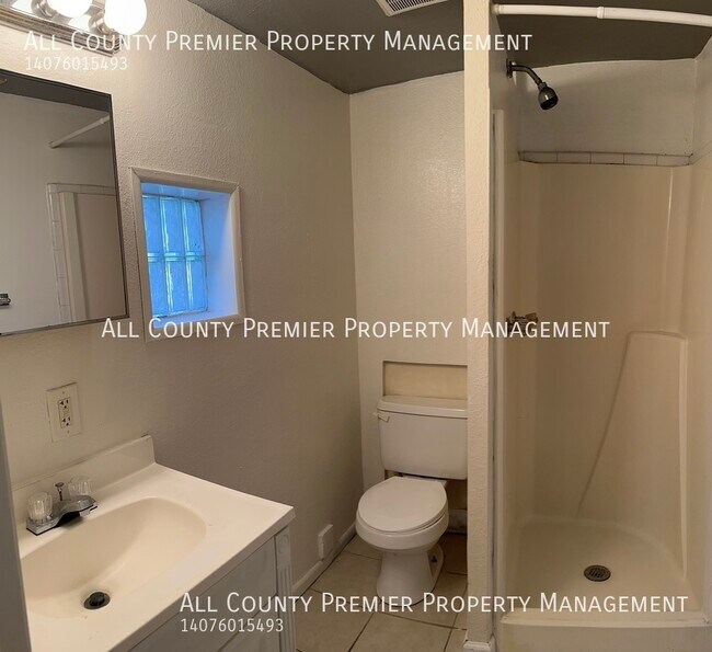 Building Photo - 4611 Clarcona Ocoee Rd