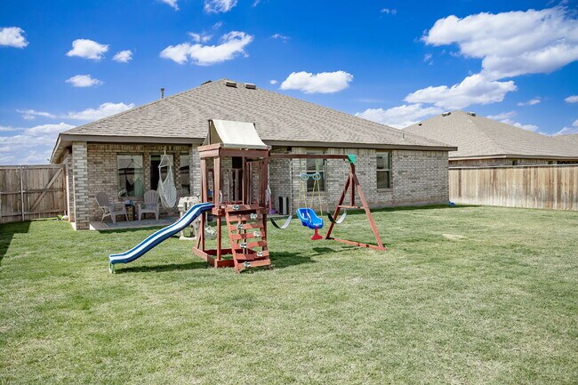 Building Photo - Gorgeous 4/2 in Cooper ISD