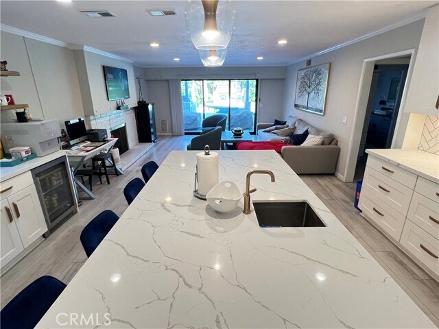 Building Photo - 2937 E Craig Dr