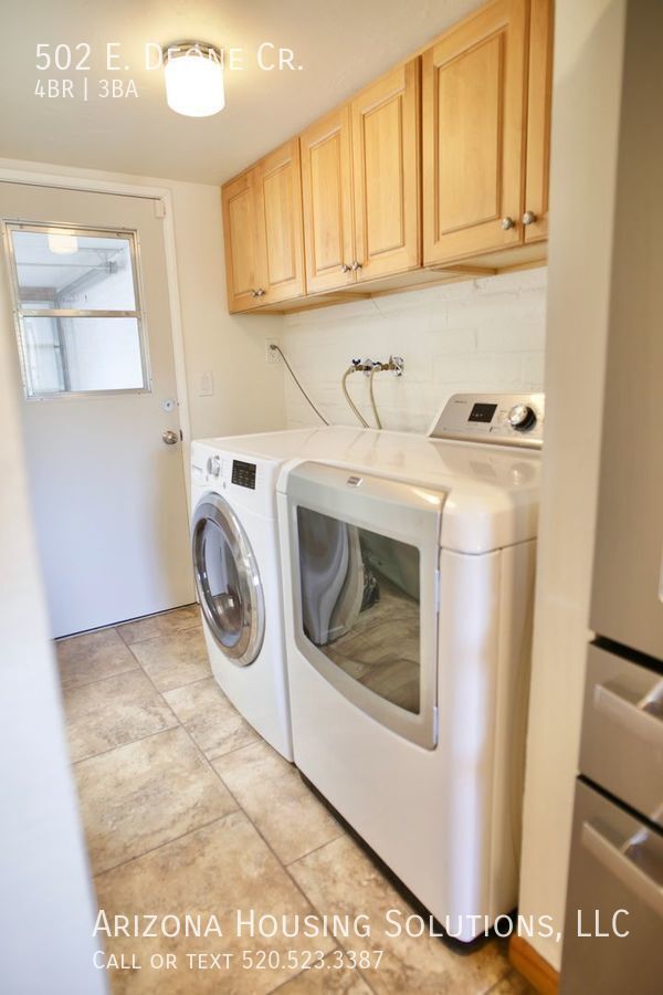 Building Photo - 502 E Deone Cir