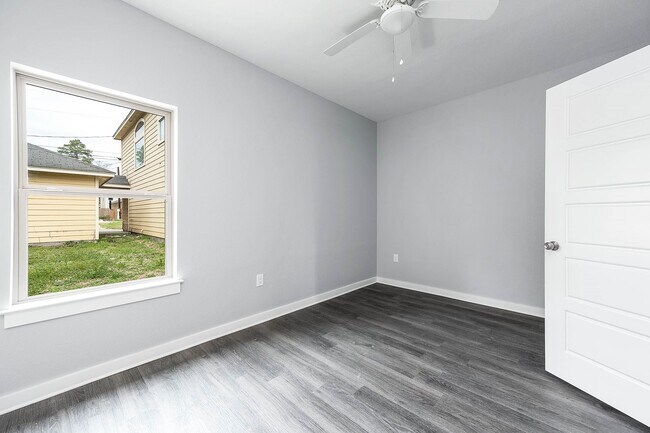 Building Photo - 16981 Glenheath St