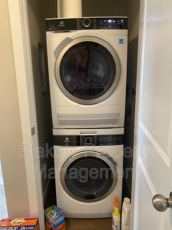 Building Photo - 5929 S Boddington Ln