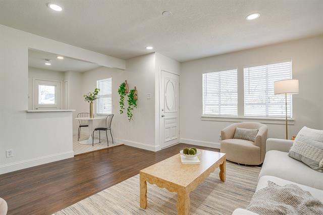 Building Photo - 4413 Wellesley Ave