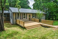 Building Photo - Cozy 3 Bedroom 1.5 Bathroom Home Nestled In Black Mountain