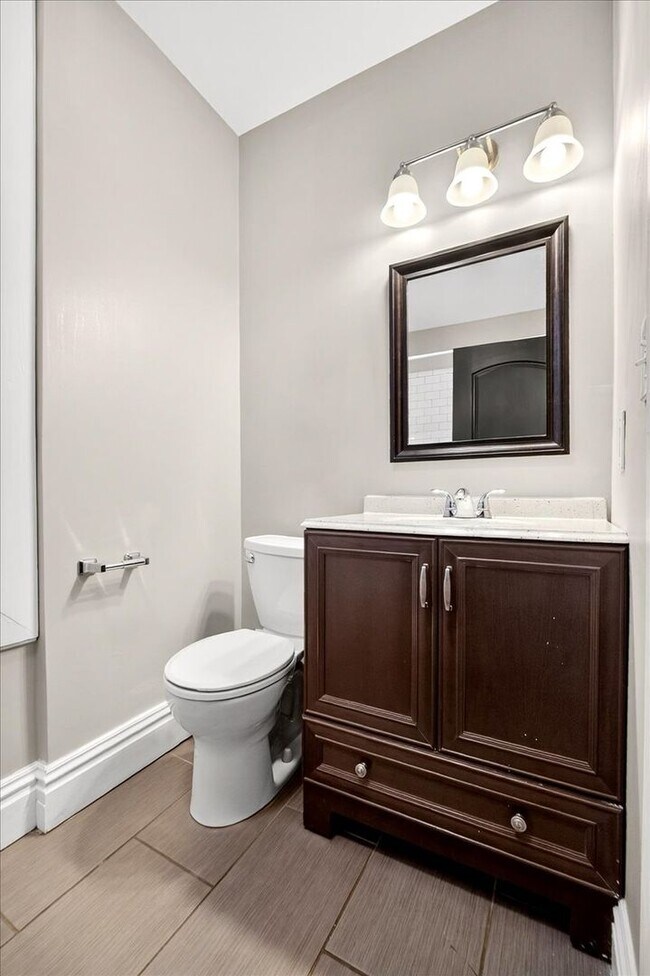 Building Photo - Soulard First Fleur