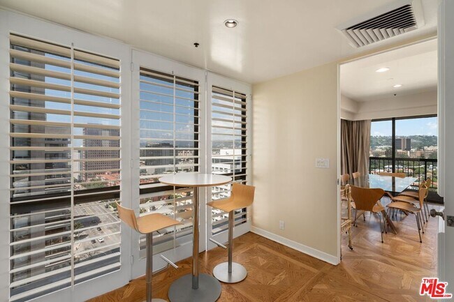Building Photo - 10750 Wilshire Blvd