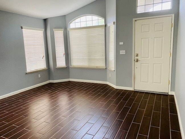 Building Photo - $2,350 Milburn & Herndon, 4 Bedroom Home -...