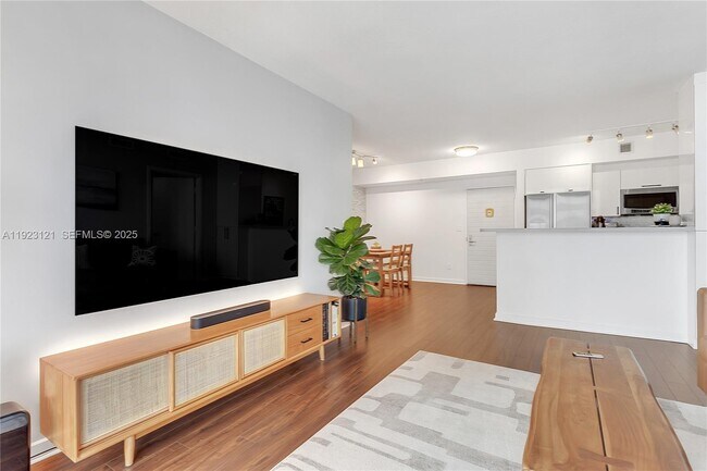 Building Photo - 335 S Biscayne Blvd