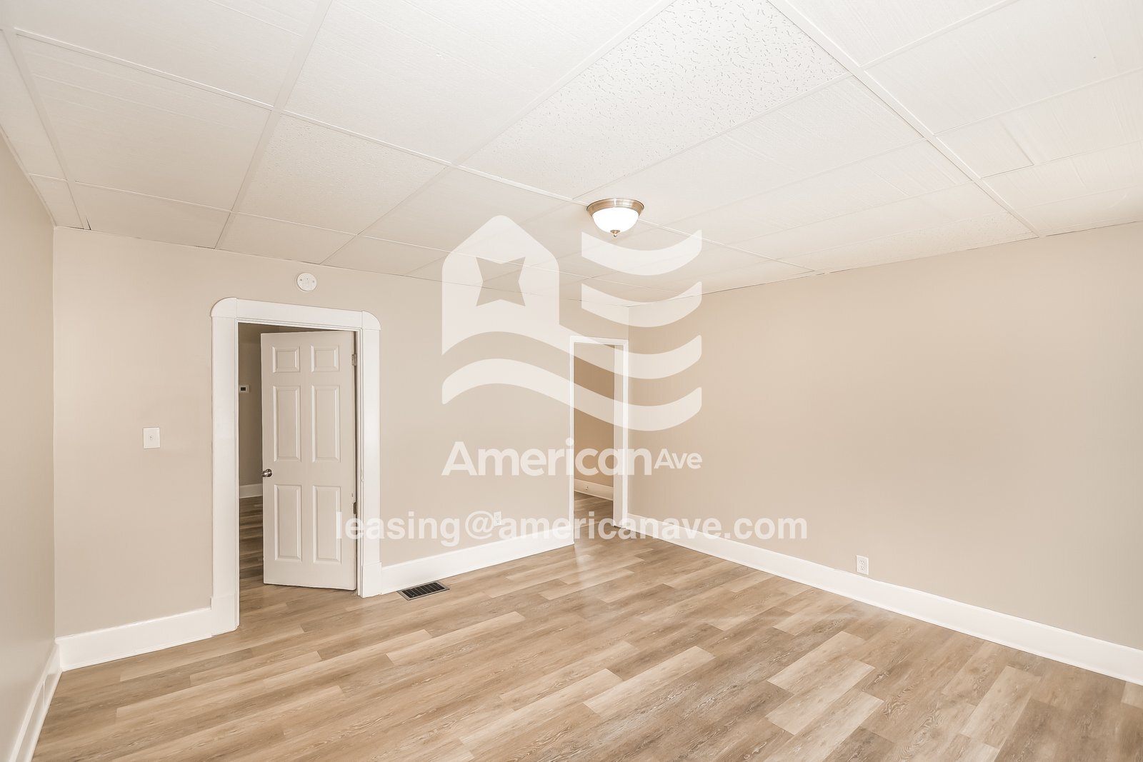 Building Photo - 1817 Delaware St