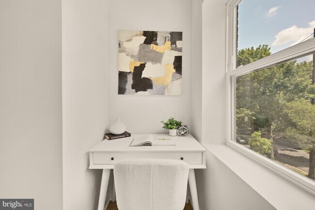 Building Photo - 2610 41st St NW