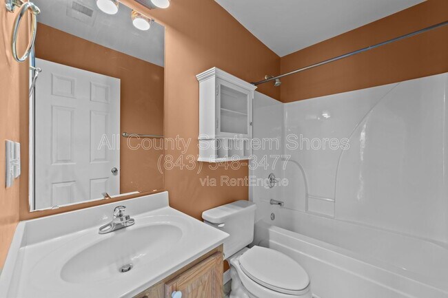 Building Photo - 359 Vesta Dr