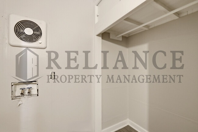 Building Photo - 1718 Walker W St