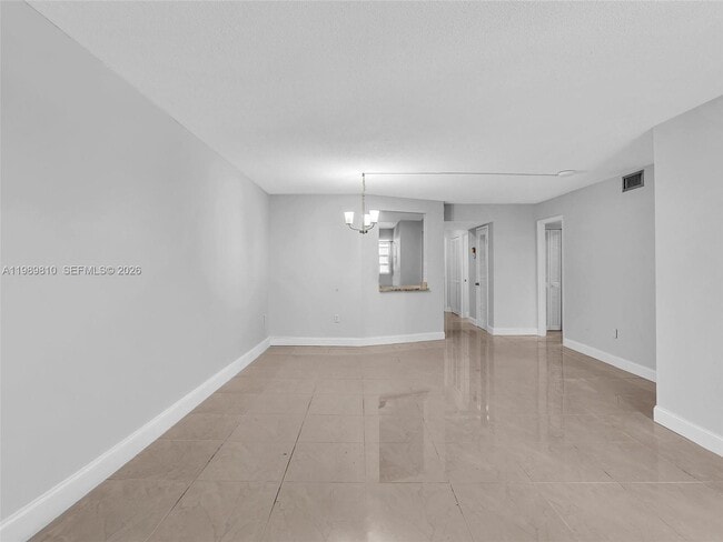 Building Photo - 1770 NE 191st St