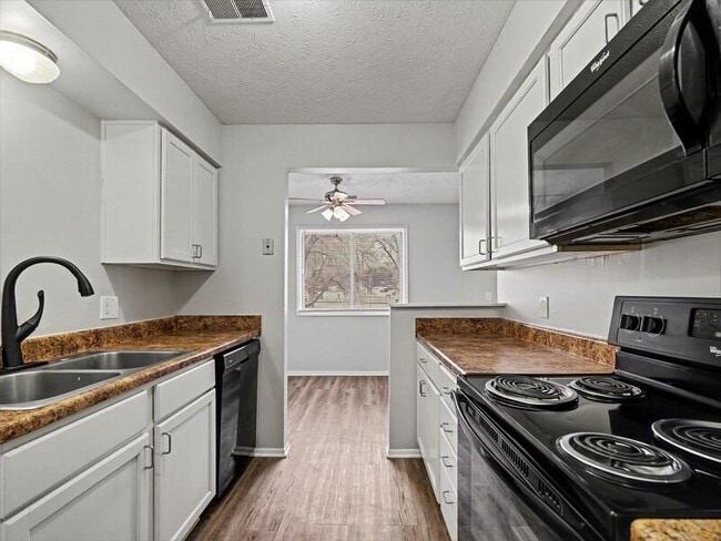 Building Photo - 11718 Arbor St