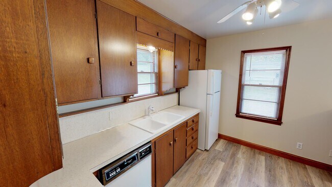 Building Photo - 4103 S 38th W Ave
