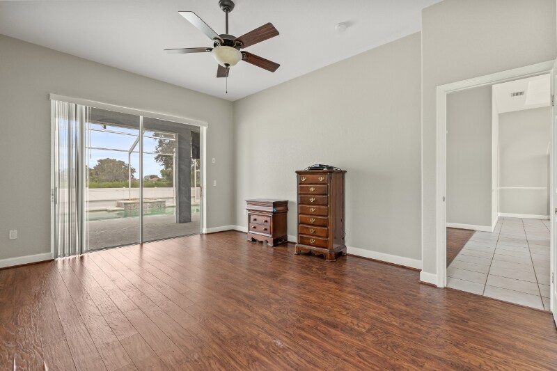 Building Photo - 402 Terranova St