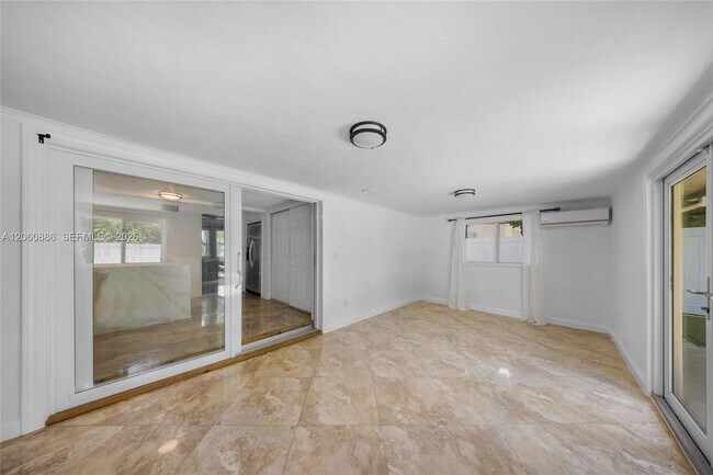 Building Photo - 1837 NE 48th Ct