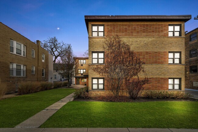 Building Photo - 311 Sherman-2C