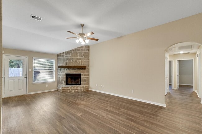 Building Photo - 5540 S Buffalo Cir