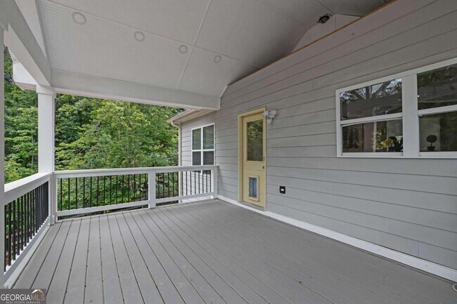 Building Photo - 902 Whistler Ln