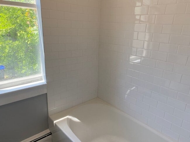 Building Photo - 74 Veazie St