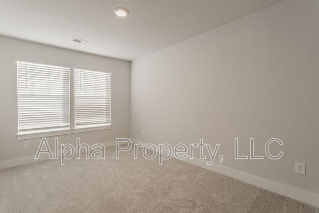 Building Photo - 1508 Rivermeade Dr