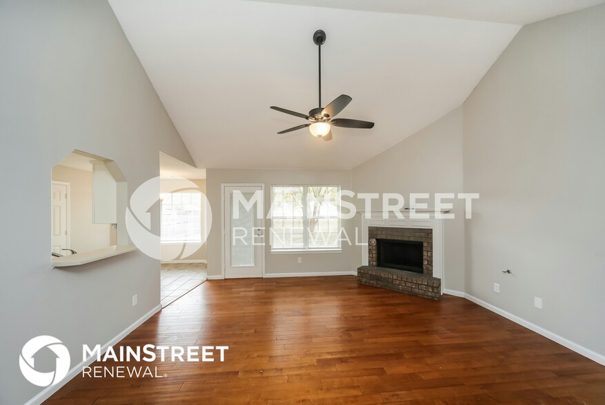 Building Photo - 3018 Caitlynn Circle S