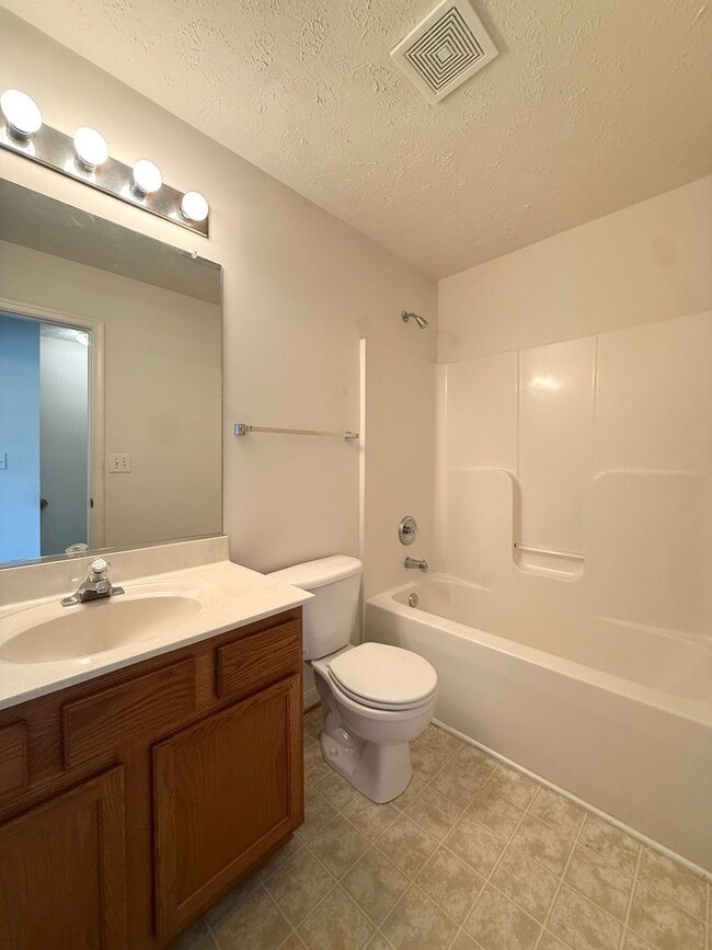 Building Photo - 2 Bed near VRE in Spotsylvania