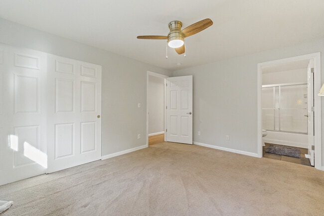 Building Photo - 10538 NE 141st St