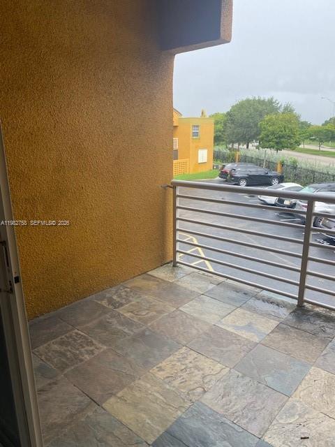 Building Photo - 9701 Fontainebleau Blvd