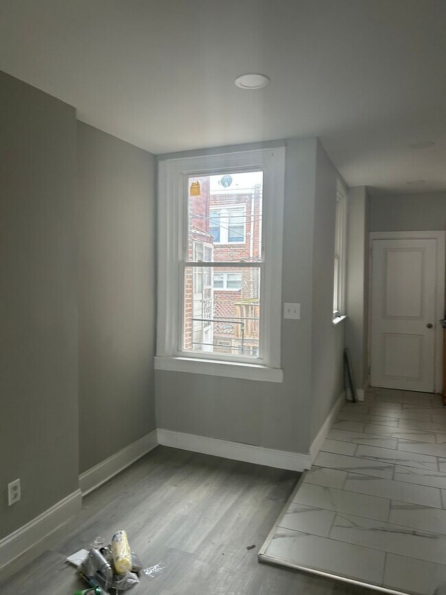 Building Photo - Beautiful  3Br 2Bat house for rent