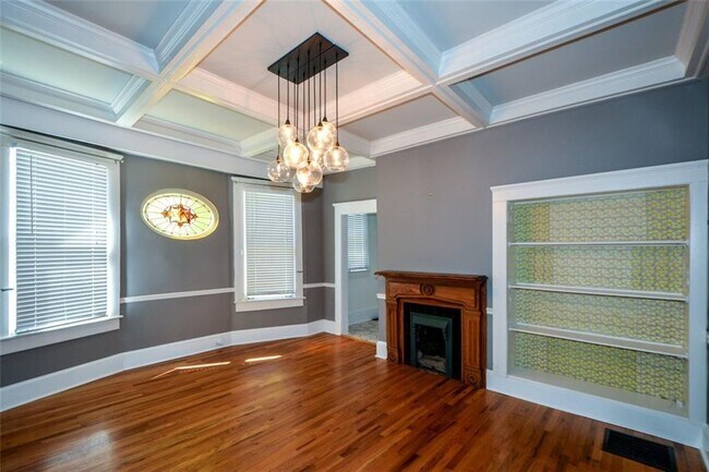 Building Photo - 404 Ormond St SE