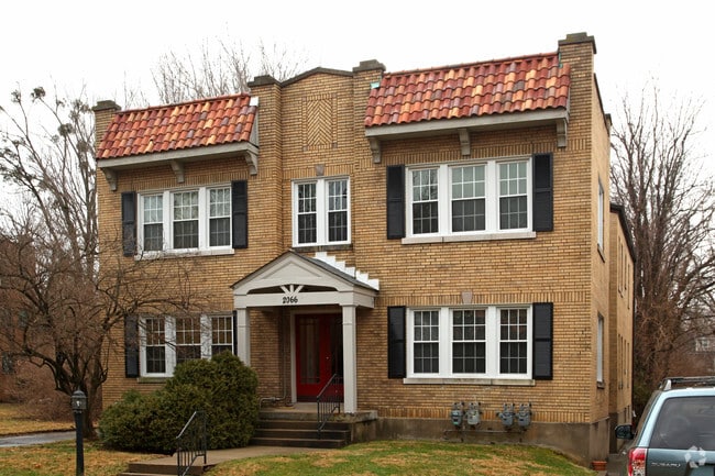 Primary Photo - The Apartments @ 2066 Douglas
