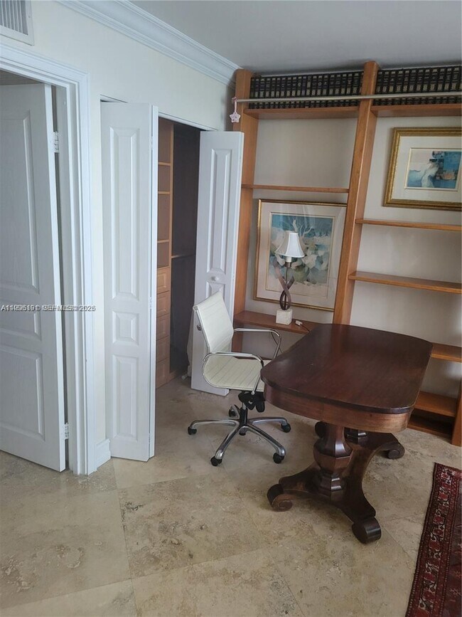 Building Photo - 2333 Brickell Ave