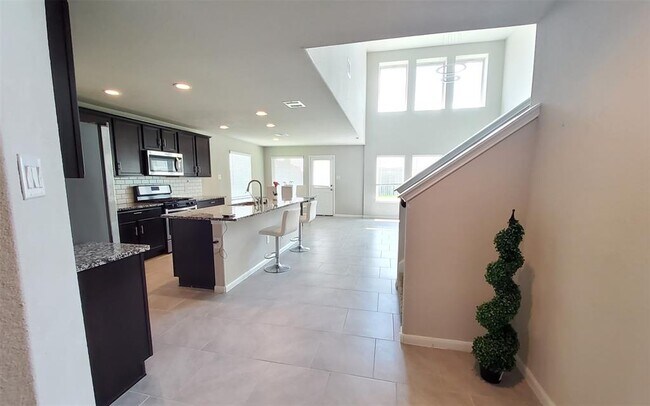 Building Photo - 3303 Zephyr Park Ln