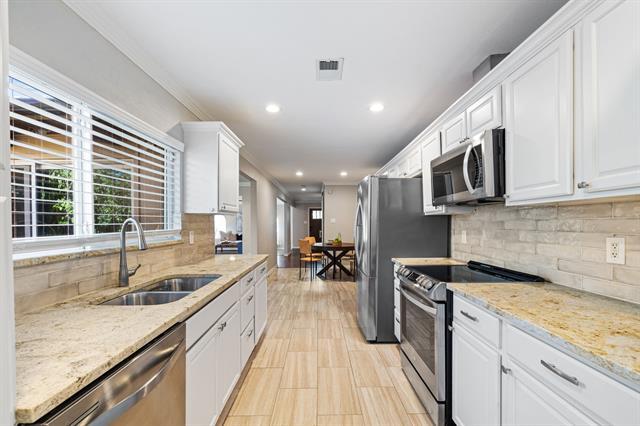 Building Photo - 8605 Grumman Dr