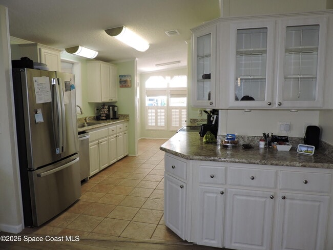 Building Photo - 830 Lychee Dr